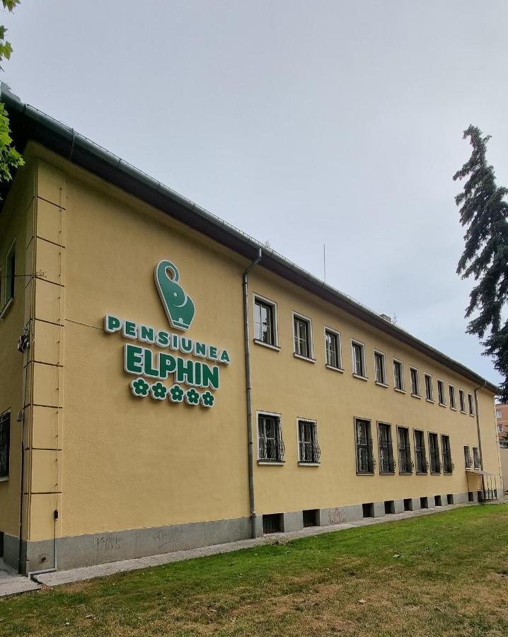 Pensiunea Elphin Târgu-Mureş Exteriör bild